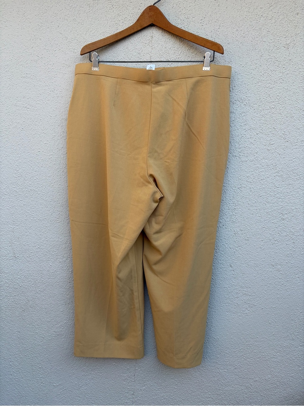 Jaclyn Smith Collection. Women’s Wide-Leg Pants in Light Mustard Size 16 - Picture 6 of 13